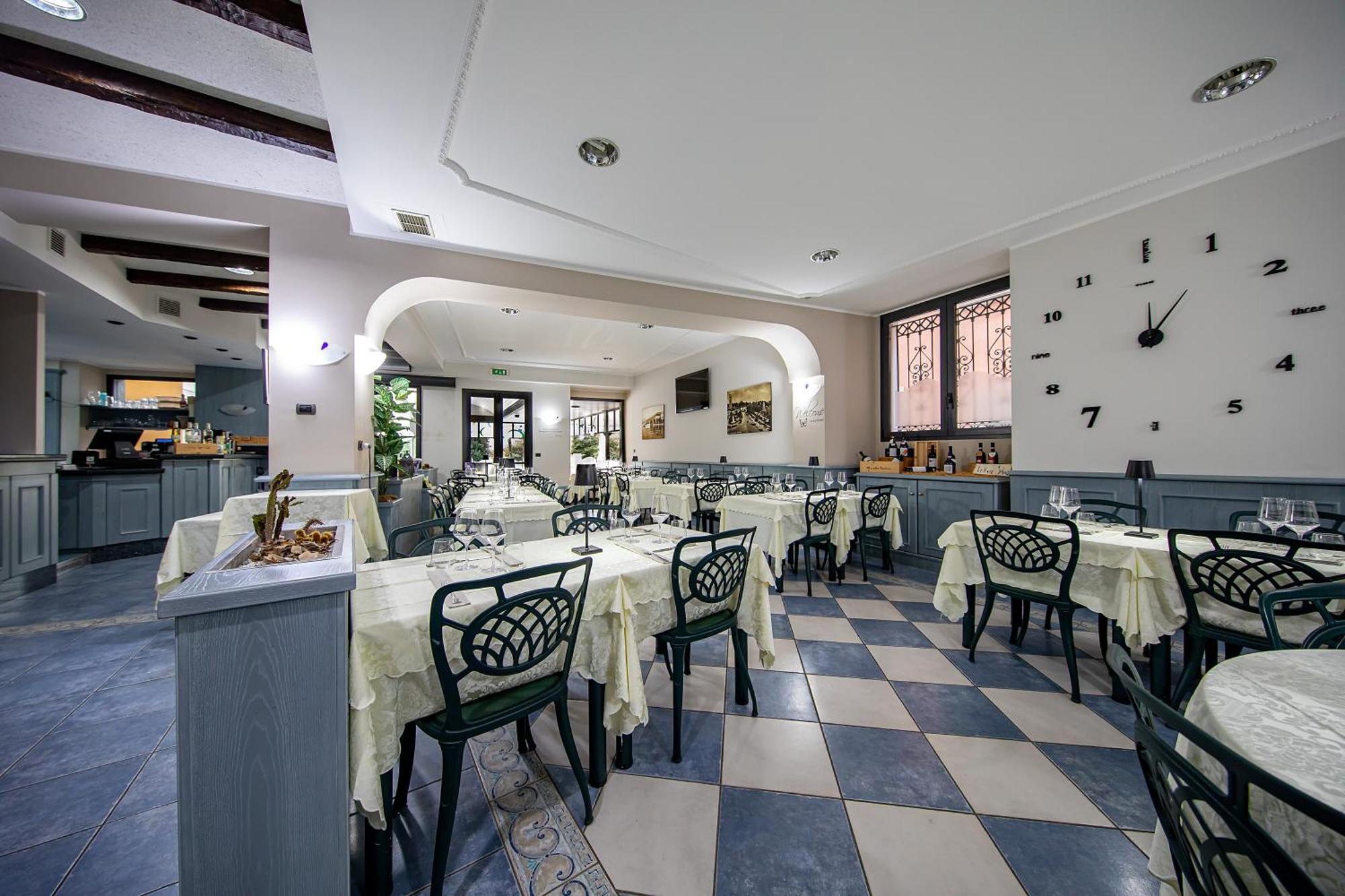 Hotel Novara 베르바니아 외부 사진