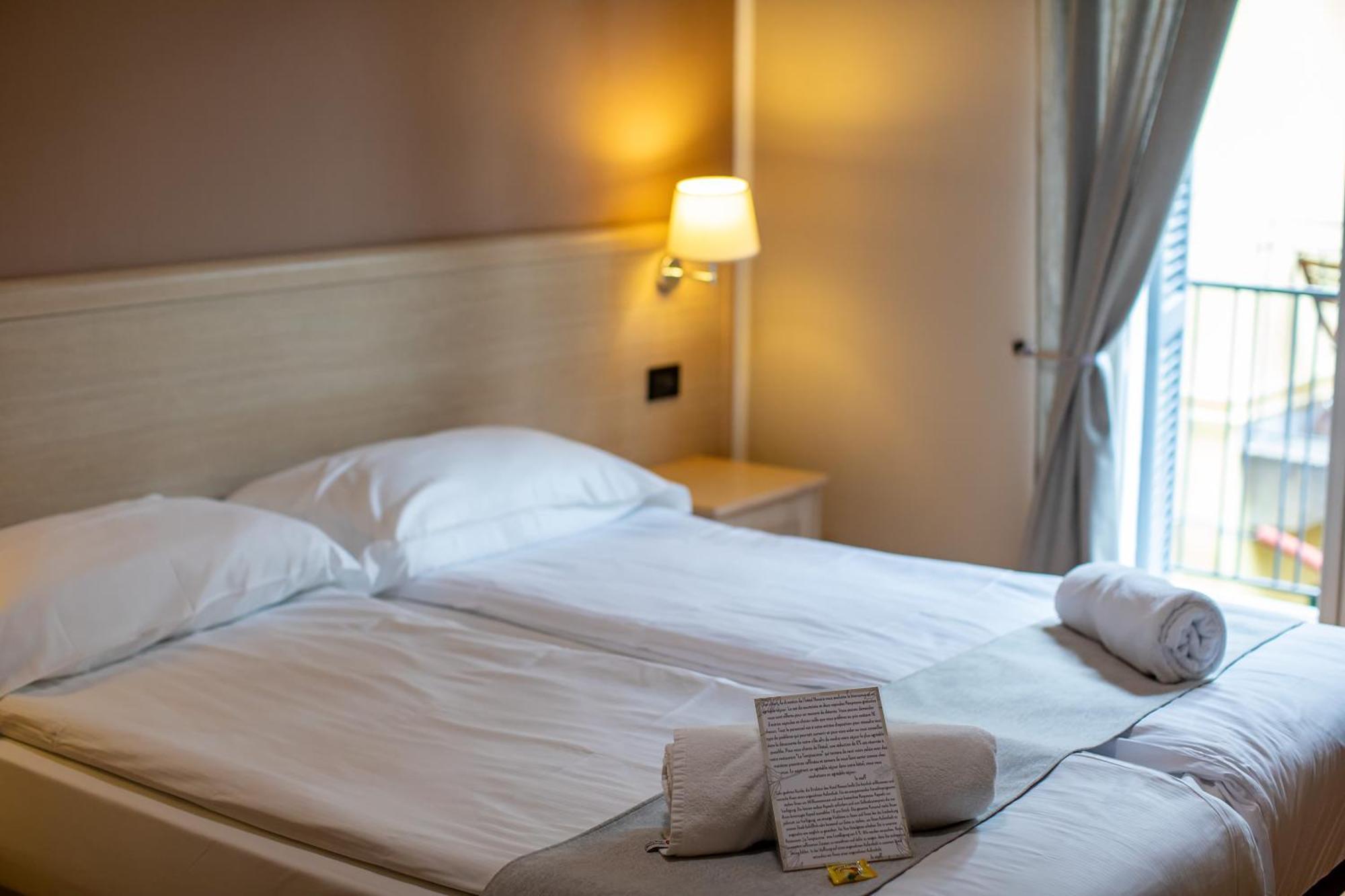 Hotel Novara 베르바니아 외부 사진